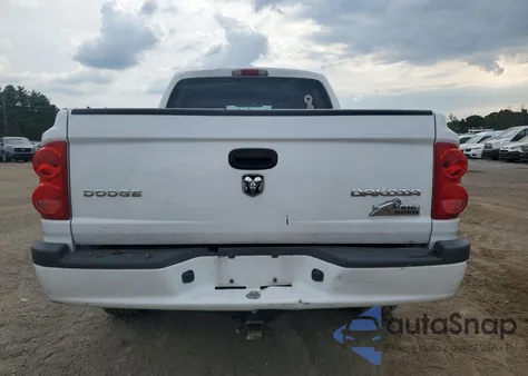 2011 Dodge Dakota Slt z USA, uszkodzony, nr VIN 1D7RE3GK5BS521875